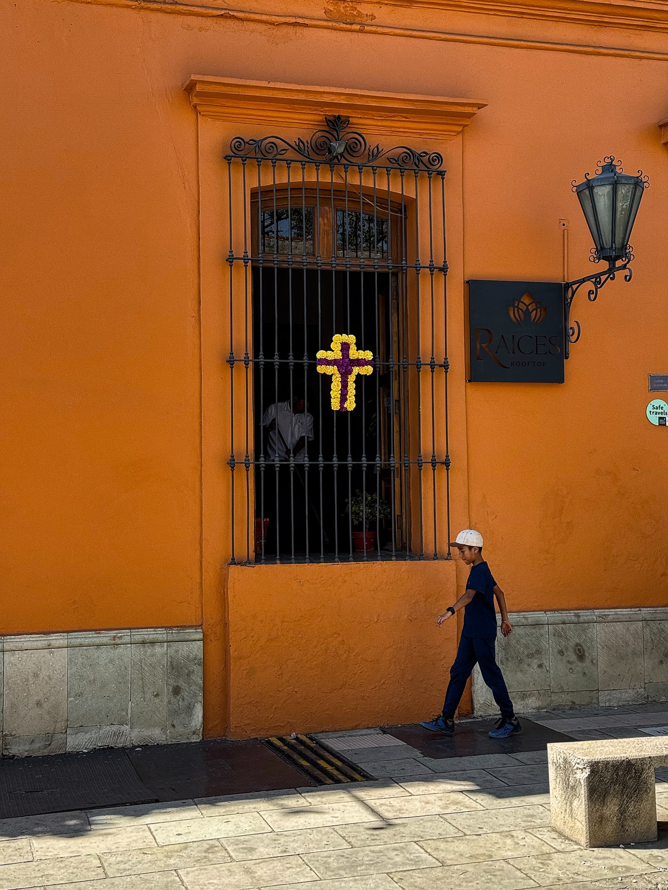 Street photograph 13