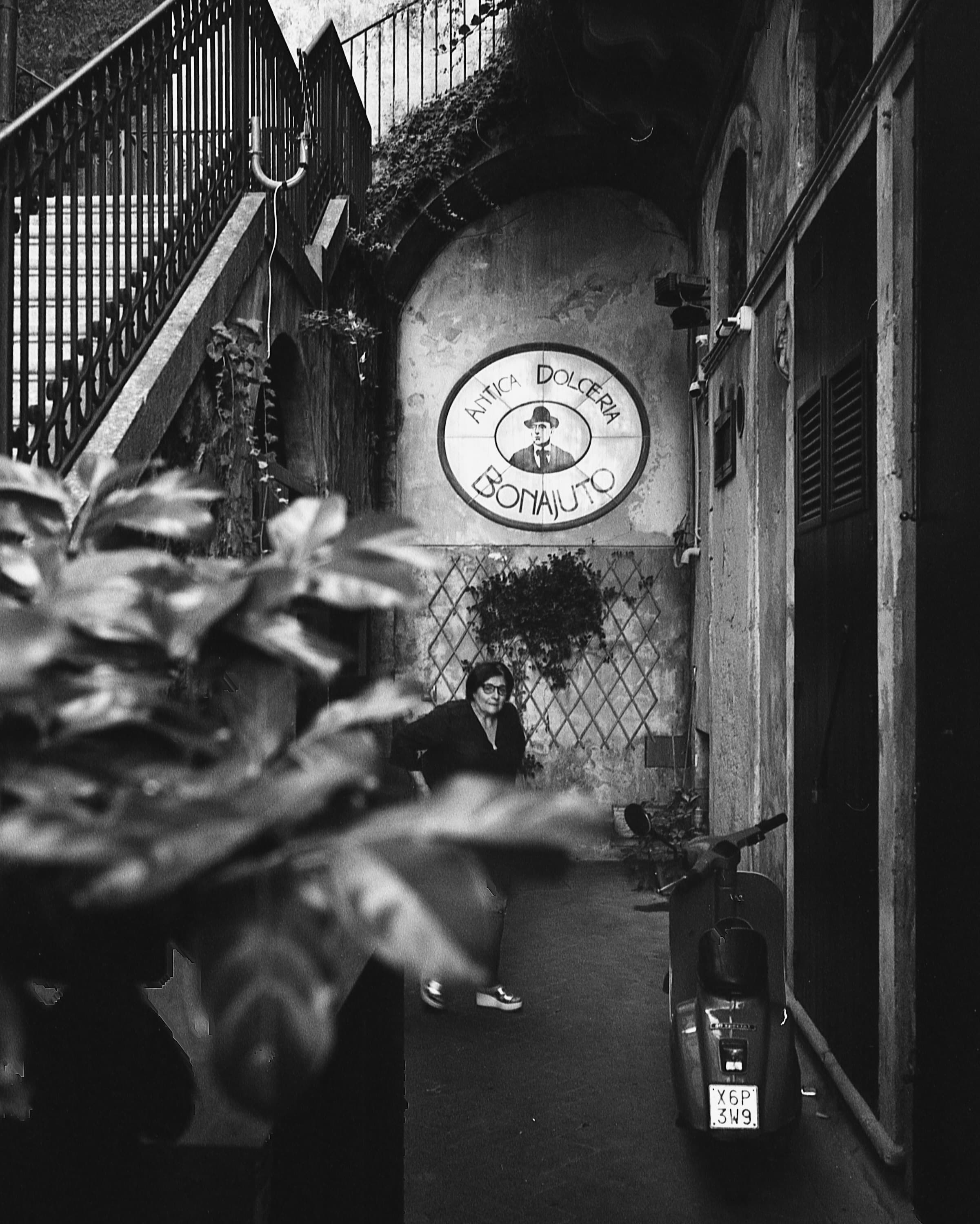 Street photograph 14